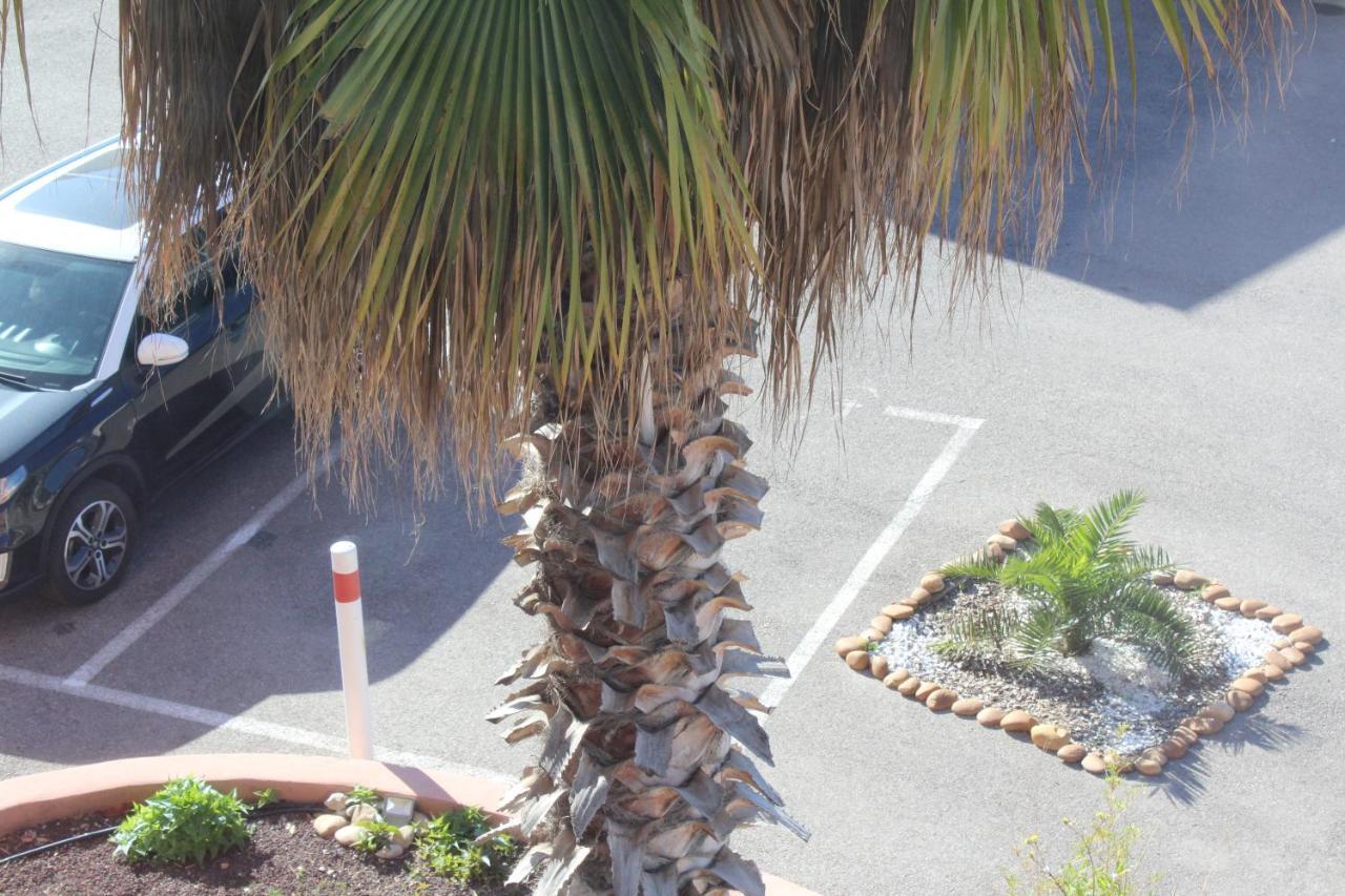 Hotel L'Hacienda Martigues Eksteriør bilde