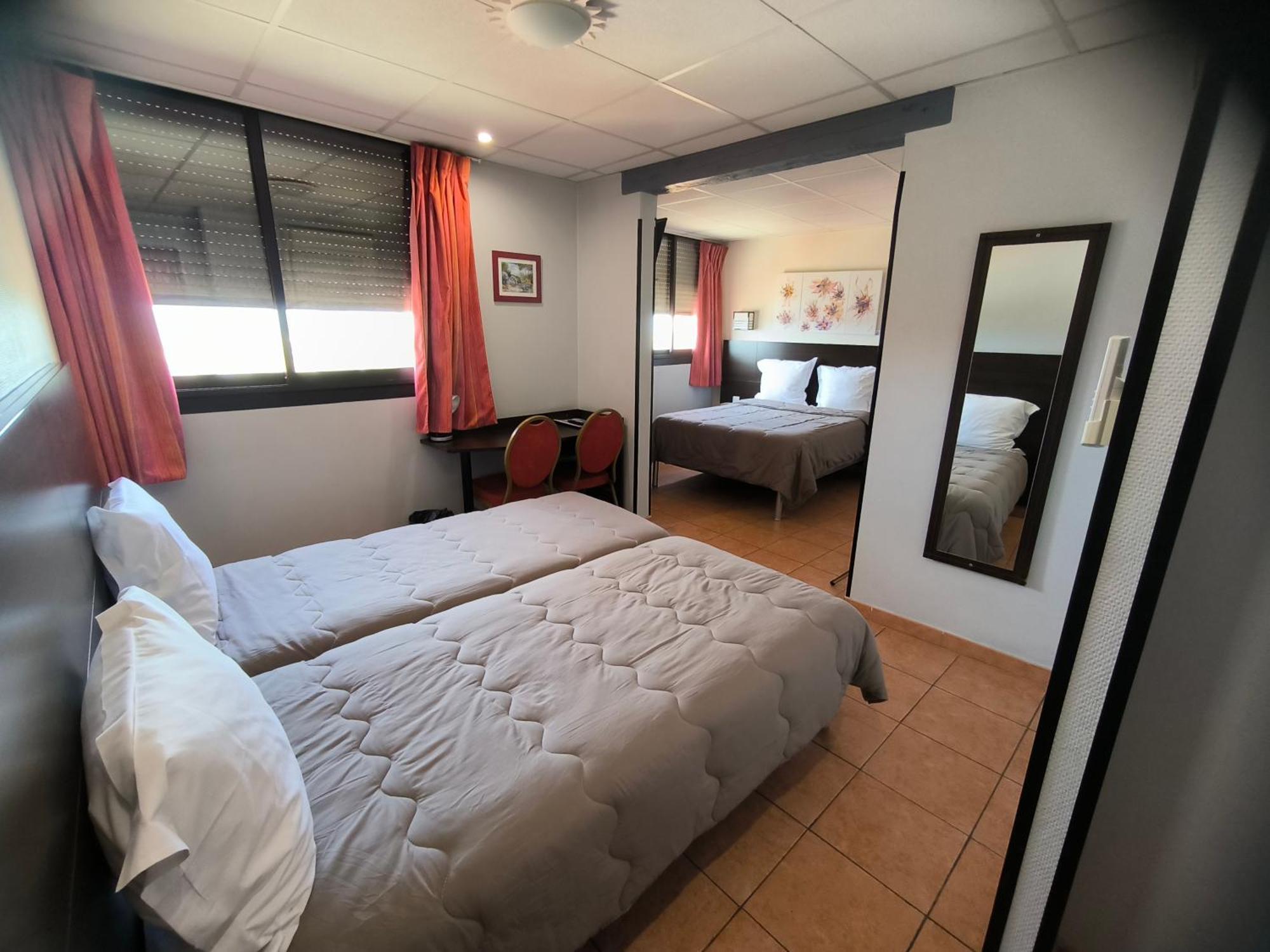 Hotel L'Hacienda Martigues Eksteriør bilde