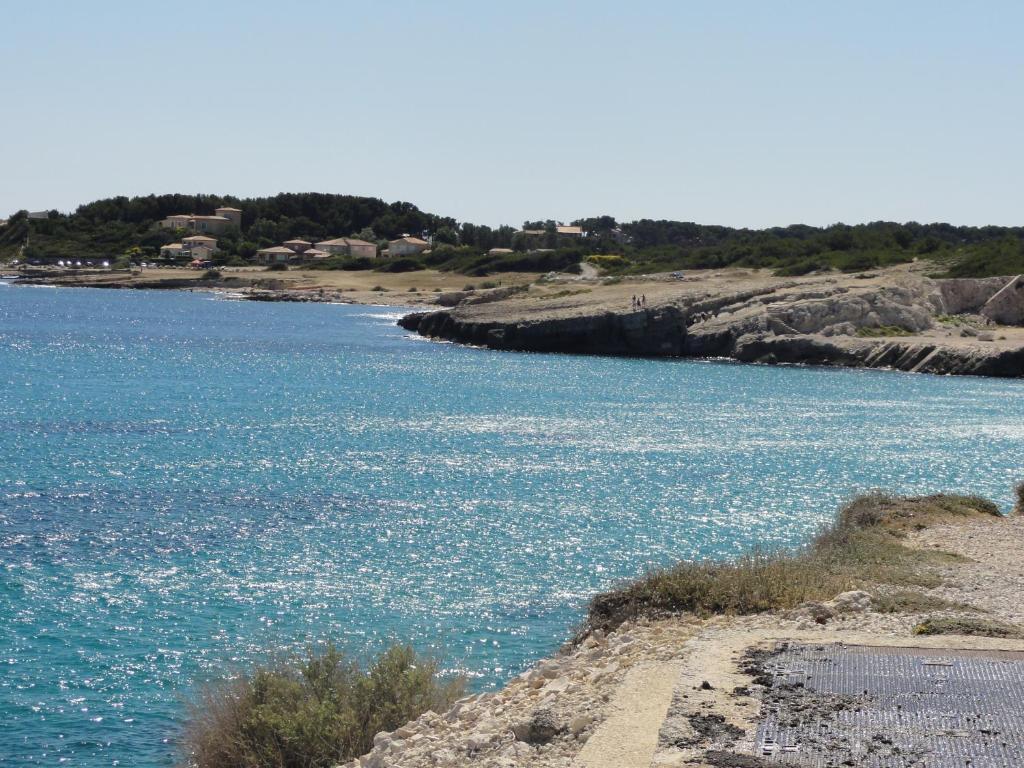 Hotel L'Hacienda Martigues Eksteriør bilde